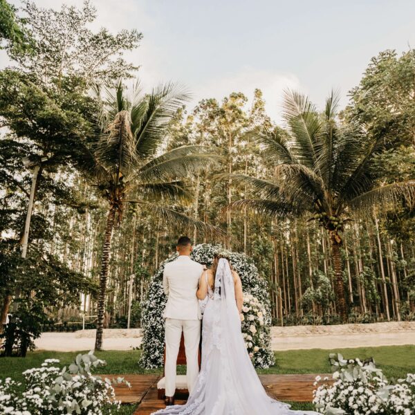30 Romantic Garden Wedding Ideas That Feel Like Fairytale